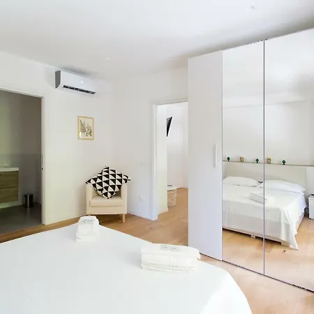 Mezzanine Apartamento *